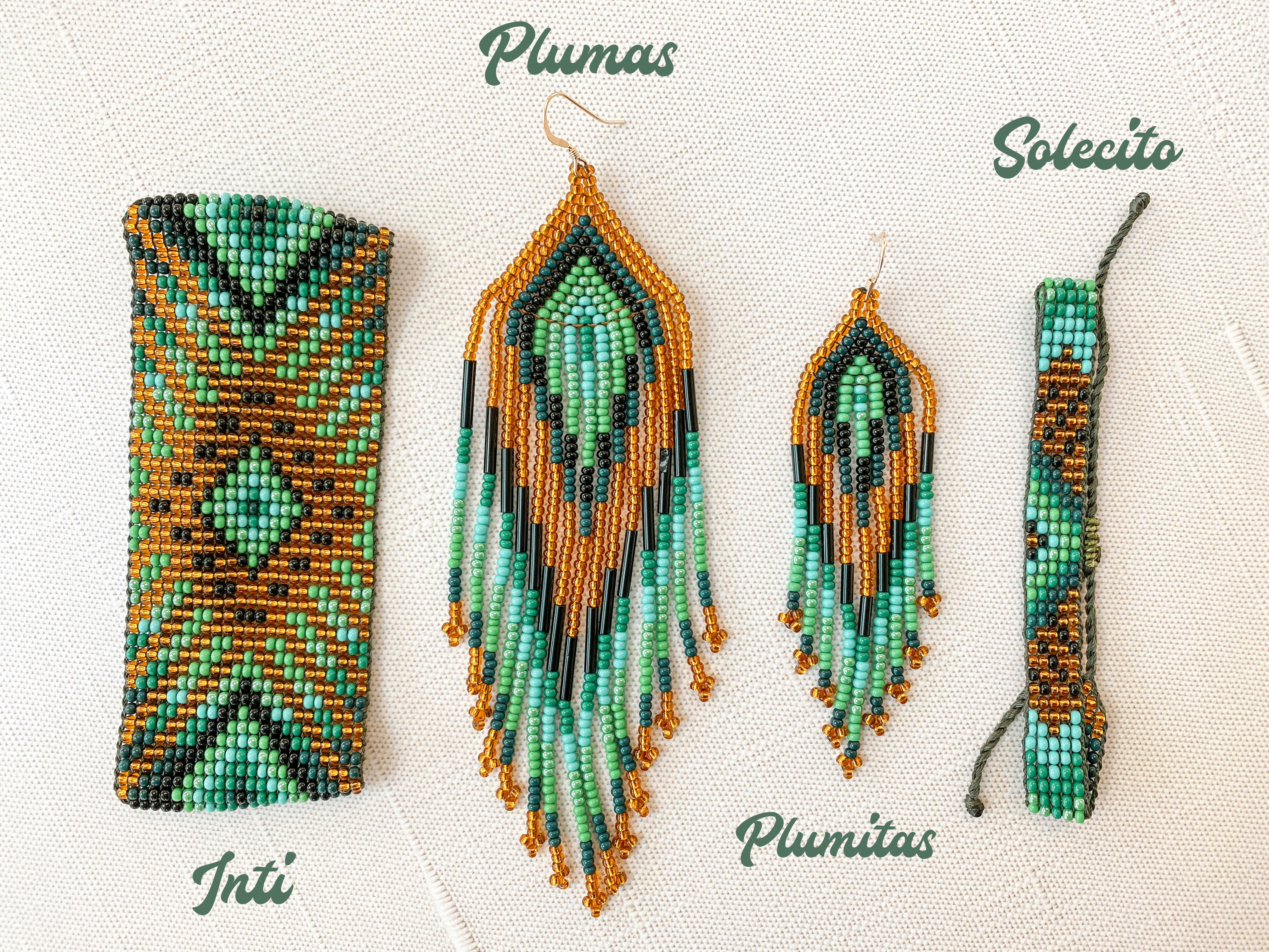 Plumas Earrings - Emerald