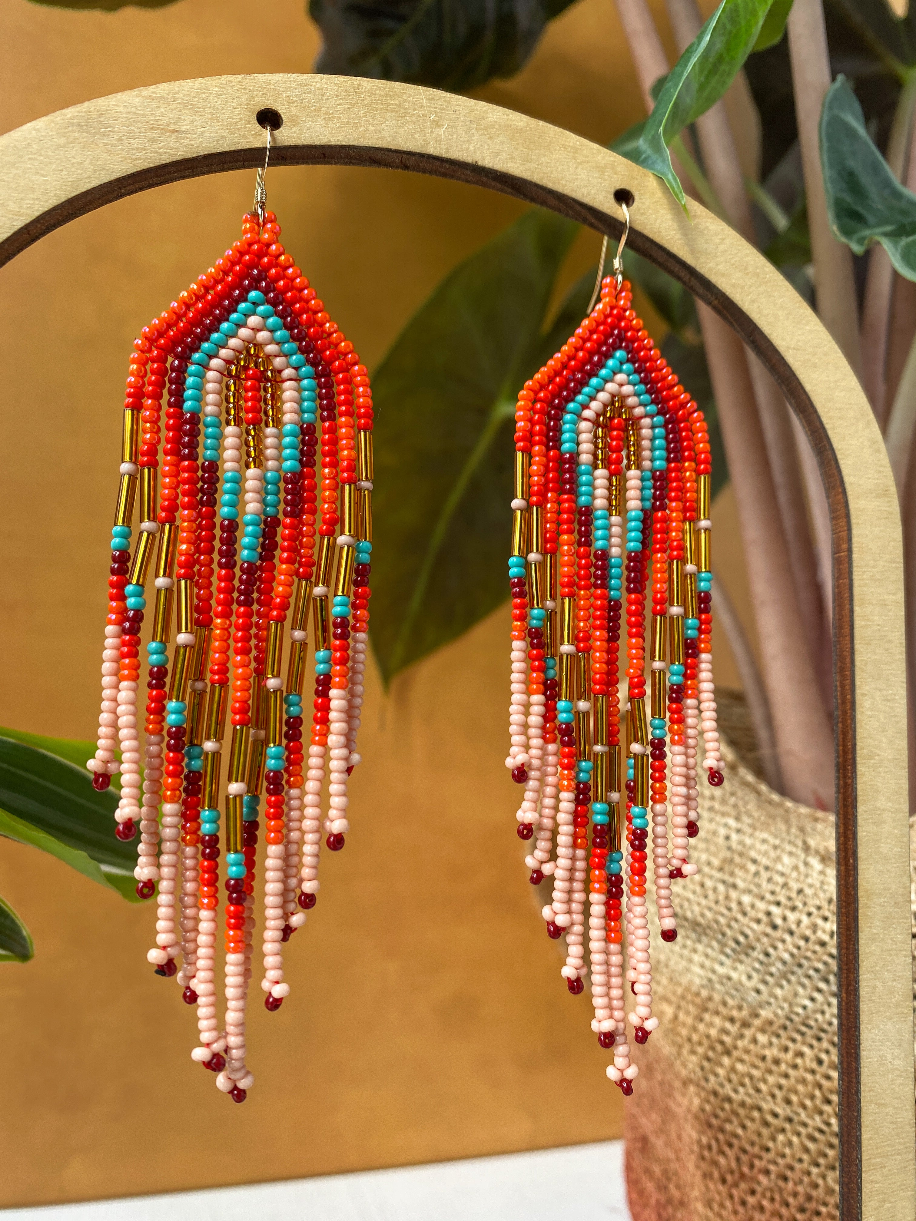 Plumas Earrings - Coral