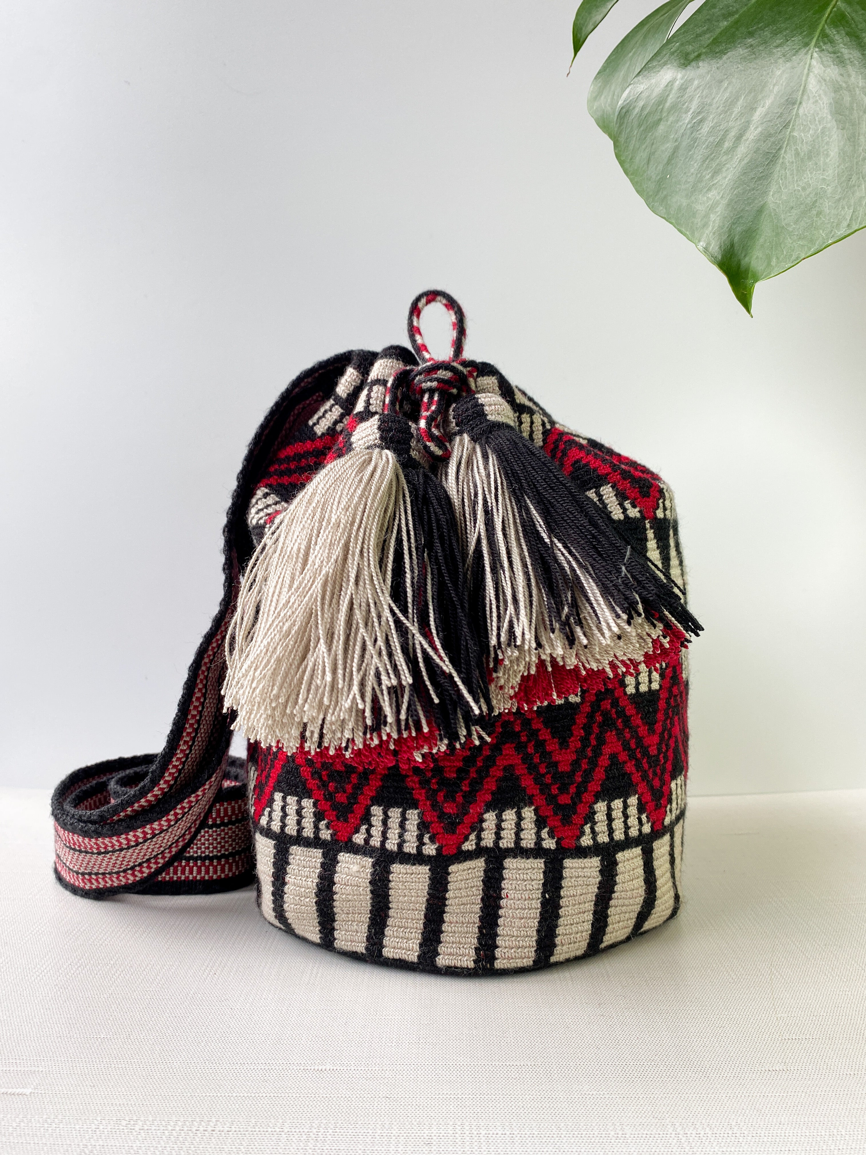 Wayuu Mochila - Medium